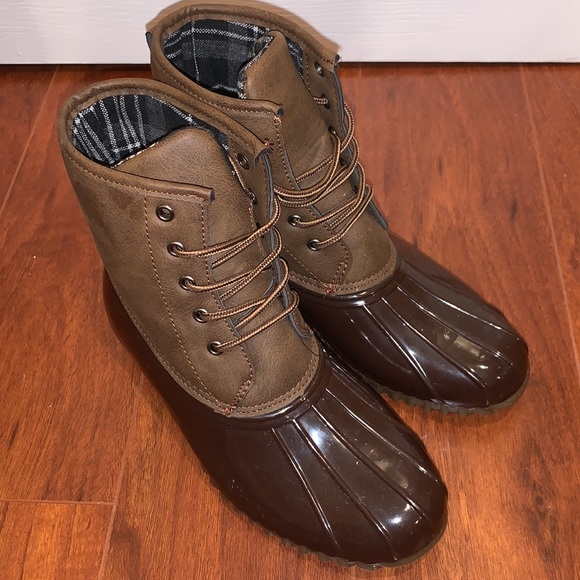 Duck Boots - Picture 4 of 5